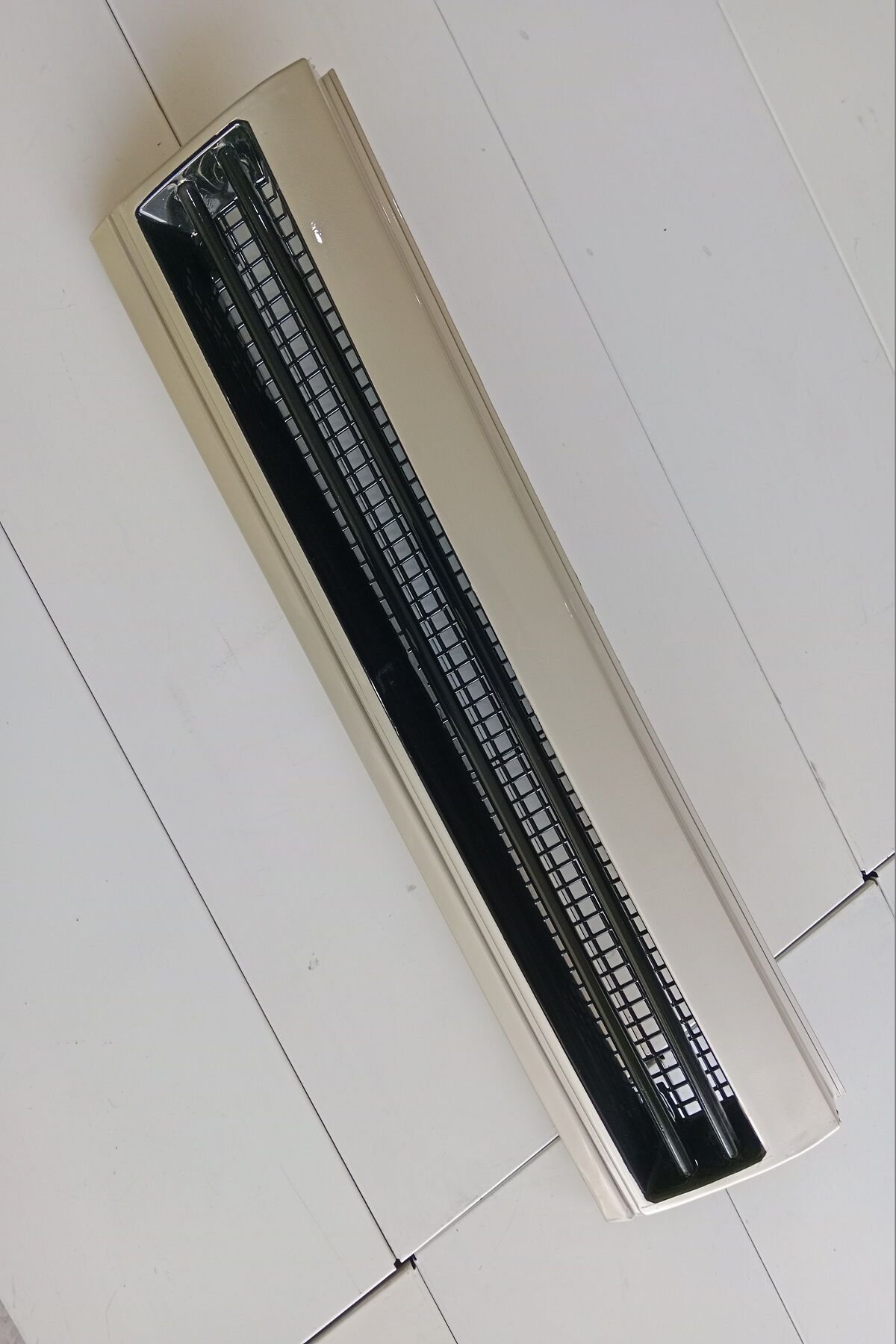 Tofaş Logosuz Panjur El Yapımı Çift Çıtalı T032 Platin Beji Boyalı