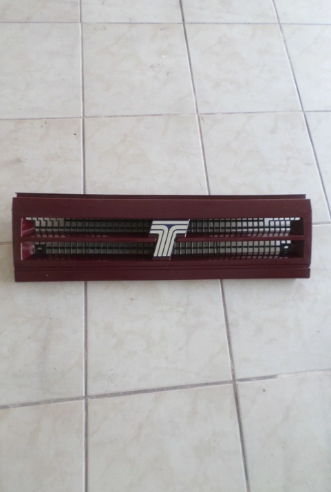 Tofaş Doğan Kartal Slx Şahin S Ön Panjur 3 Bacak,ortadan Çizgili Panjur Fı140 Bordo Boyalı