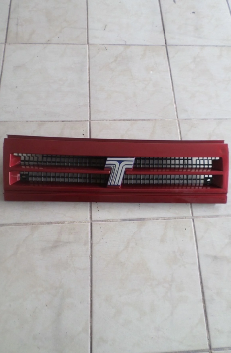 Tofaş Doğan Kartal Slx Şahin S Ön Panjur 3 Bacak,ortadan Çizgili Panjur 132 Alev Kırmızı Boyalı